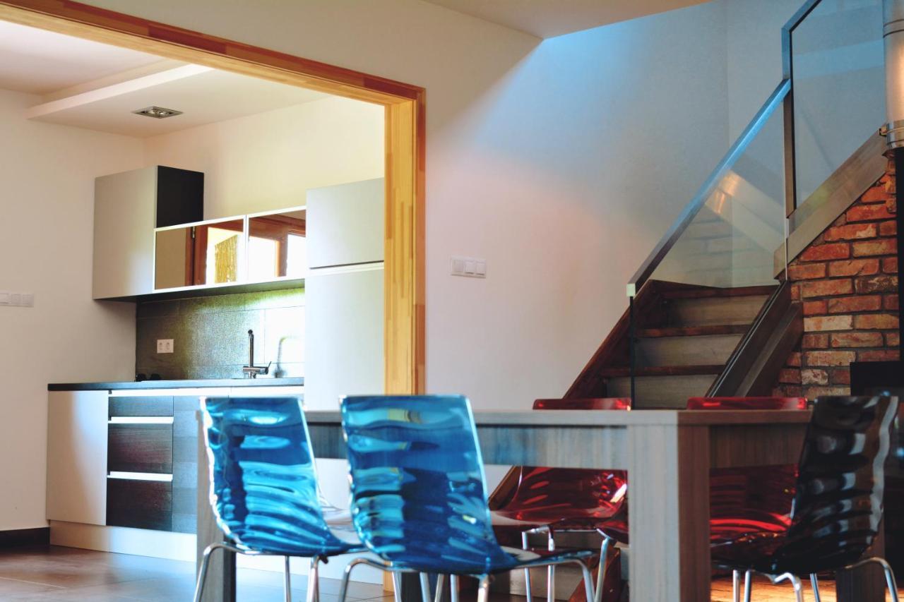 Matko Airport Es Elmenykoezpont Bed & Breakfast Luaran gambar